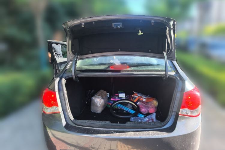 Used Chevrolet Cruze 2012 1.6L SL MT Trunk