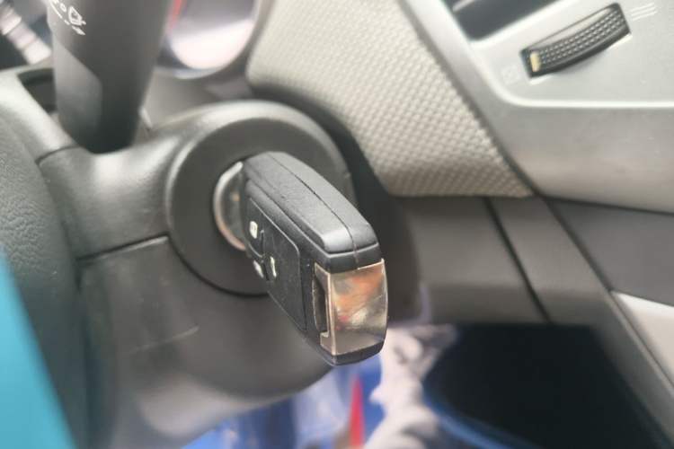 Used Chevrolet Cruze 2012 1.8L SE AT Vehicle Key