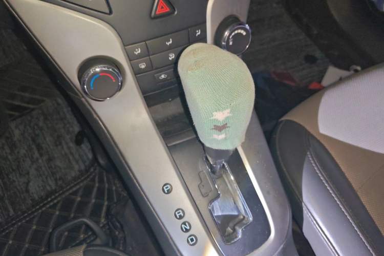 Used Chevrolet Cruze 2012 1.6L SE Automatic Gear Lever