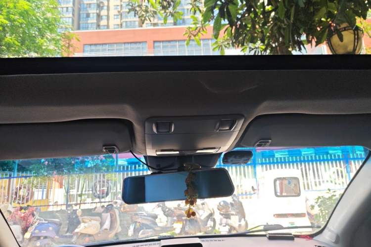 Used Chevrolet Cruze 2012 1.6L SE MT Headliner
