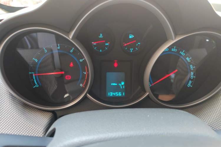 Used Chevrolet Cruze 2012 1.6L SE MT Instrument Cluster
