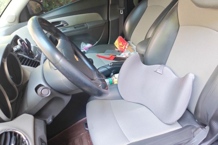 Used Chevrolet Cruze 2012 1.6L SE MT Left Front Seat