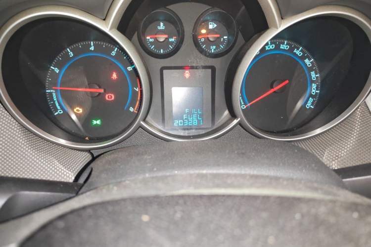 Used Chevrolet Cruze 2012 1.6L SE Automatic Odometer Close Up
