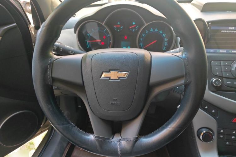 Used Chevrolet Cruze 2012 1.6L SE MT Steering Wheel