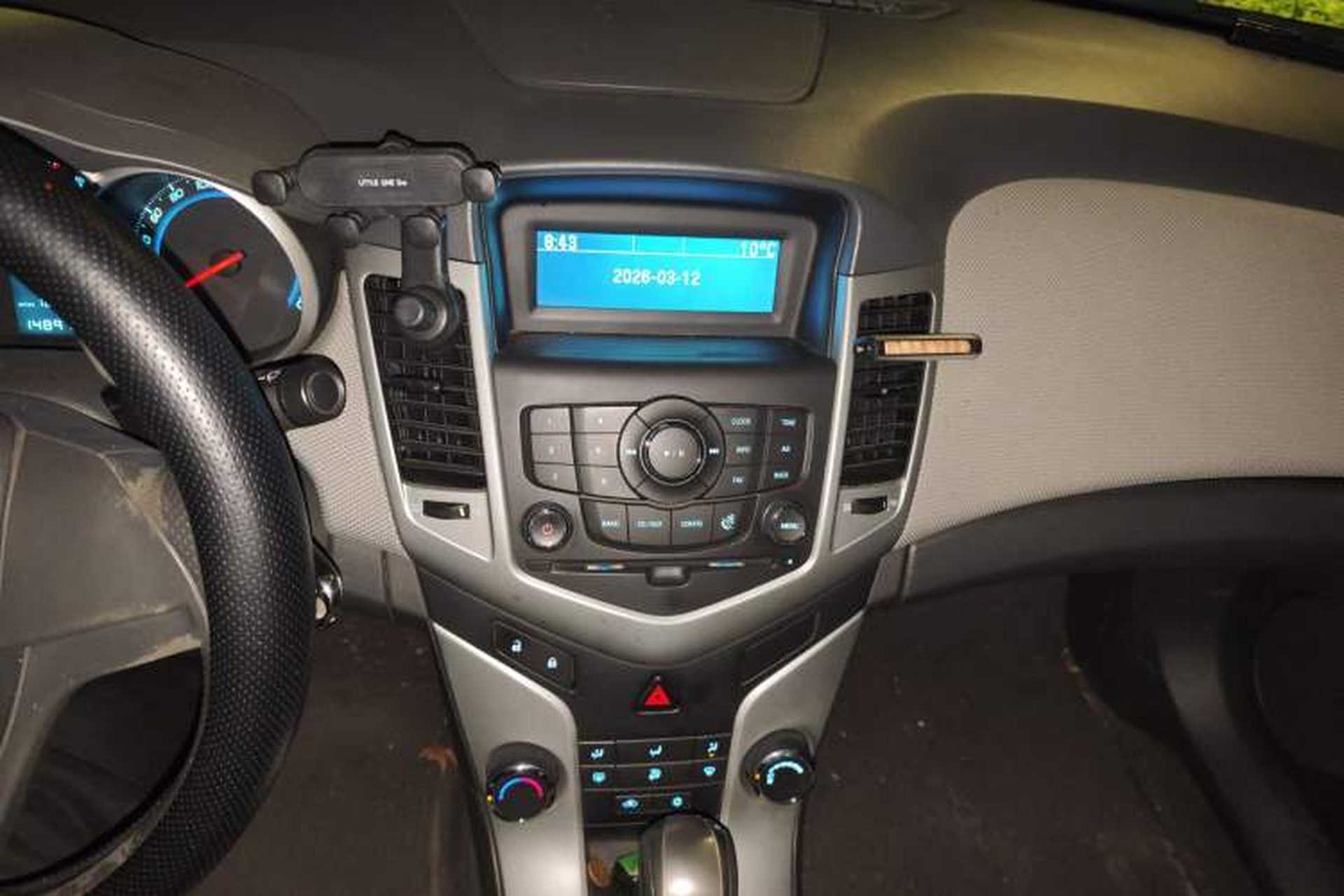 Used Chevrolet Cruze 2012 1.6L SL Grand Edition Automatic Audio And AC Panel