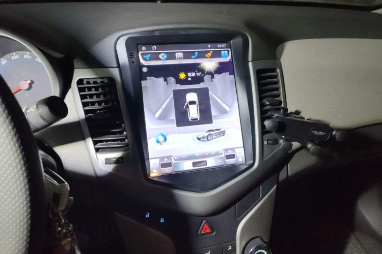 Used Chevrolet Cruze 2012 1.6L SE Automatic Audio And AC Panel