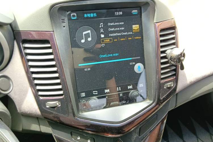 Used Chevrolet Cruze 2012 1.6L SL MT Audio And AC Panel