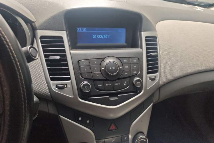 Used Chevrolet Cruze 2012 1.6L SE Automatic Audio And AC Panel