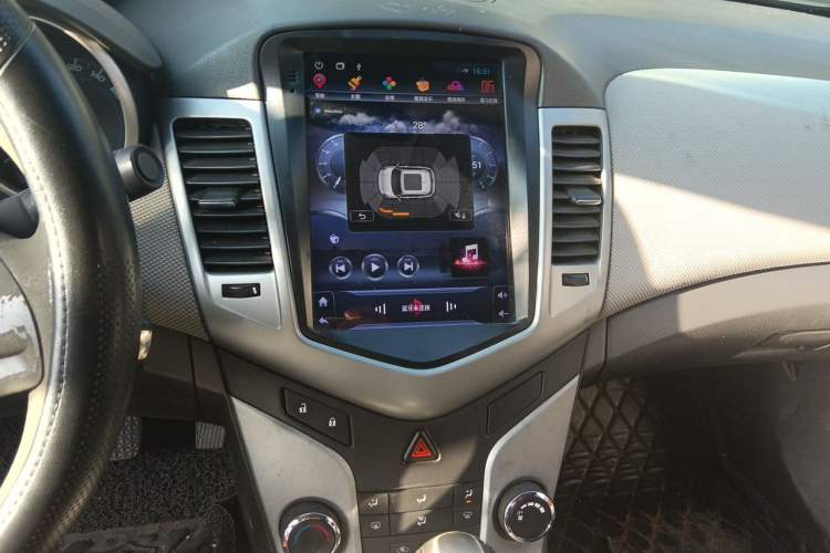 Used Chevrolet Cruze 2012 1.6L SE Automatic Audio And AC Panel