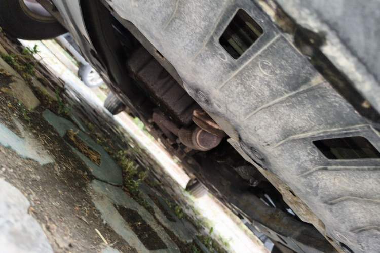 Used Chevrolet Cruze 2012 1.6L SL MT Chassis Front
