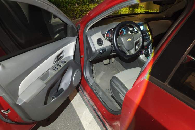 Used Chevrolet Cruze 2012 1.6L SL Grand Edition Automatic Driver Seat
