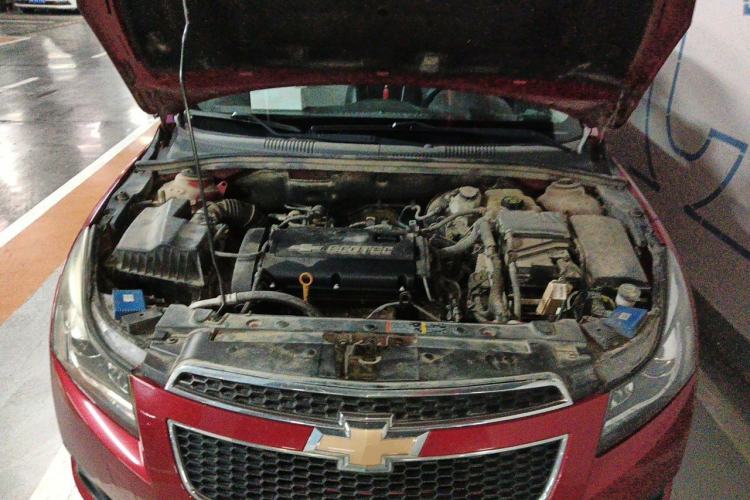 Used Chevrolet Cruze 2012 1.6L SL MT Engine Bay
