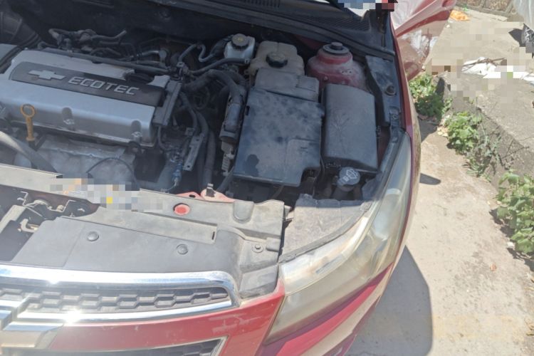 Used Chevrolet Cruze 2012 1.6L SE MT Engine Bay Left