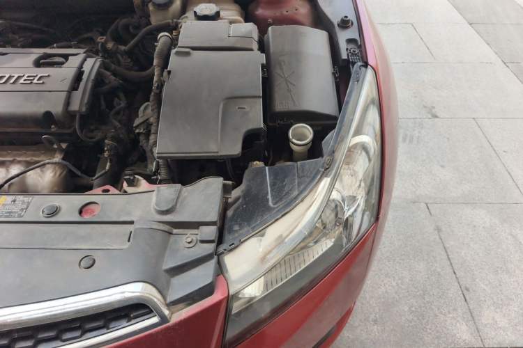 Used Chevrolet Cruze 2012 1.6L SE Automatic Engine Bay Left