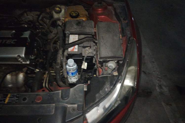 Used Chevrolet Cruze 2012 1.8L SE AT Engine Bay Left