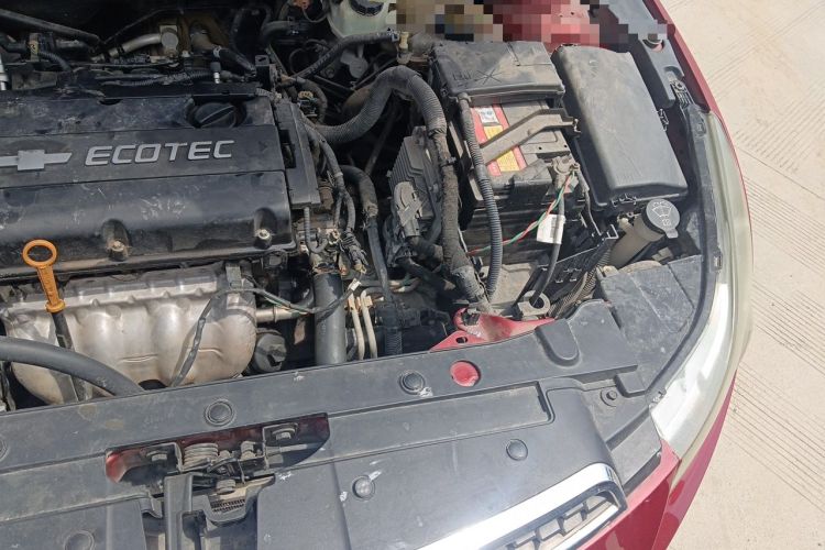 Used Chevrolet Cruze 2012 1.8L SE AT Engine Bay Left