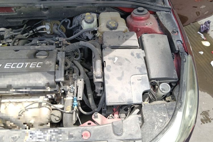 Used Chevrolet Cruze 2012 1.6L SL MT Engine Bay Left