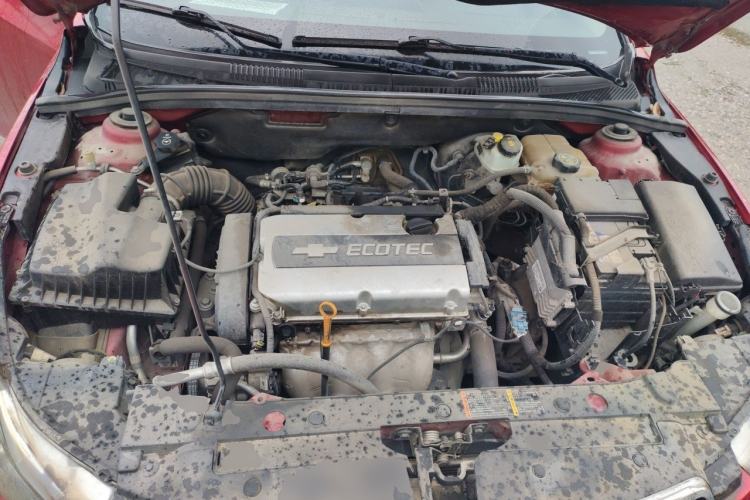 Used Chevrolet Cruze 2012 1.6L SL Grand Edition Manual Transmission Engine Bay