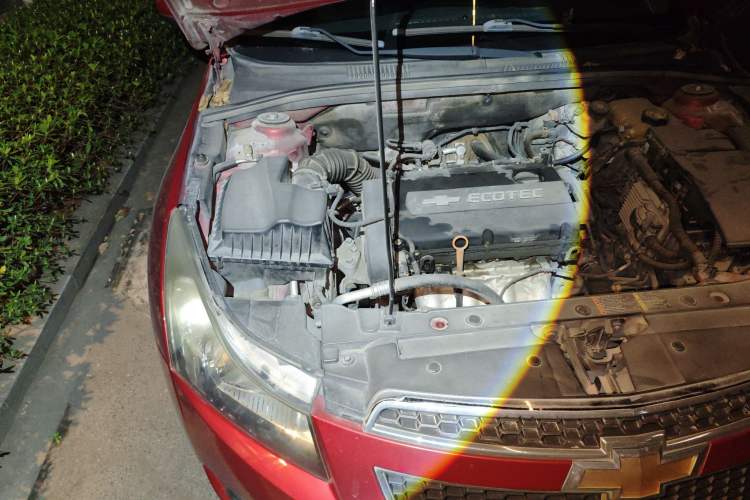 Used Chevrolet Cruze 2012 1.6L SL Grand Edition Automatic Engine Bay Right