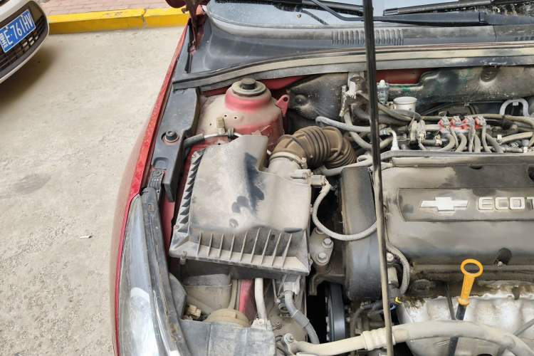 Used Chevrolet Cruze 2012 1.8L SE AT Engine Bay Right