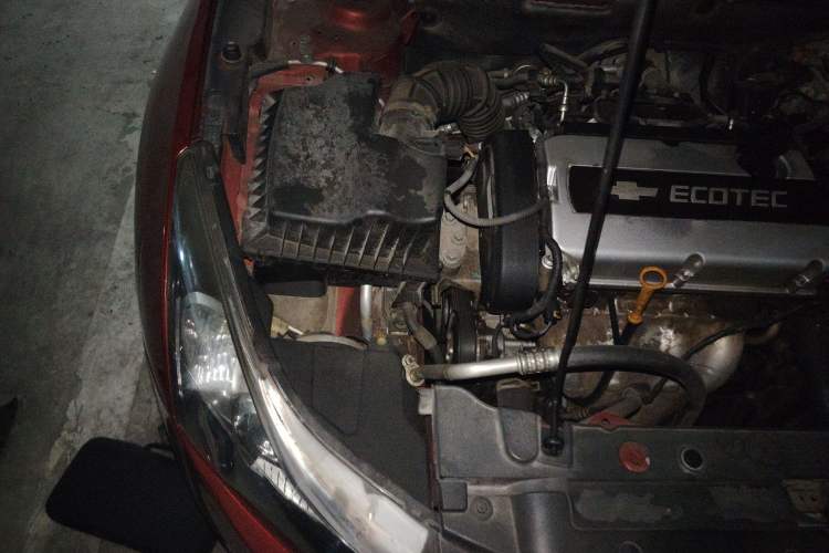 Used Chevrolet Cruze 2012 1.8L SE AT Engine Bay Right
