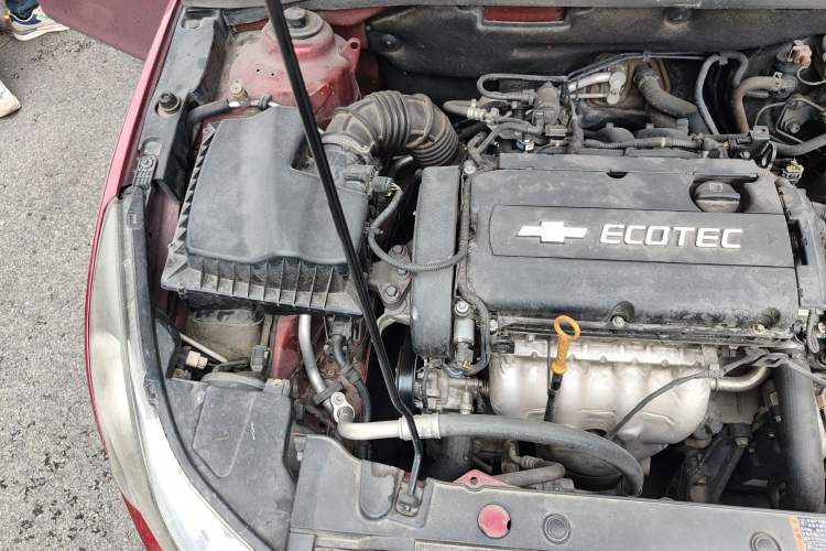Used Chevrolet Cruze 2012 1.6L SE Automatic Engine Bay Right