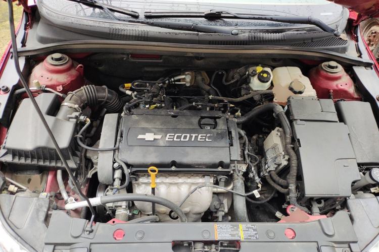 Used Chevrolet Cruze 2012 1.6L SL Grand Edition Manual Transmission Engine Bay