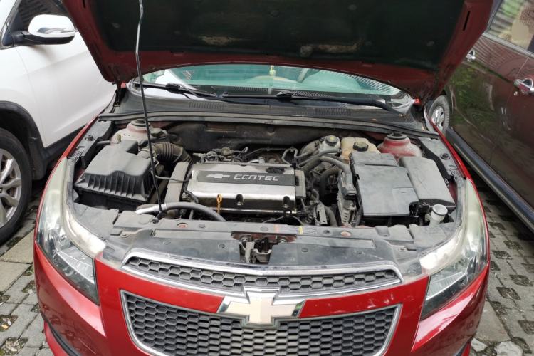 Used Chevrolet Cruze 2012 1.6L SL Grand Edition Manual Transmission Engine Bay