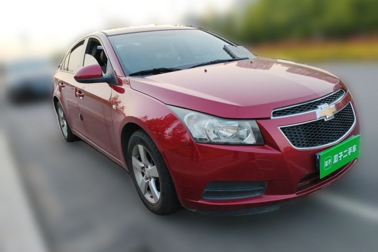 Used Chevrolet Cruze 2012 1.6L SL Grand Edition Manual Transmission Front Right 45 Deg