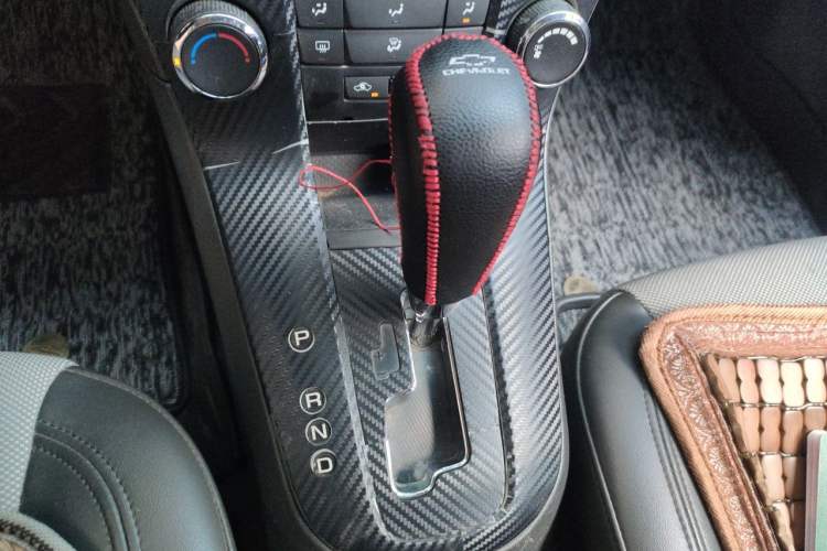 Used Chevrolet Cruze 2012 1.6L SE Automatic Gear Lever