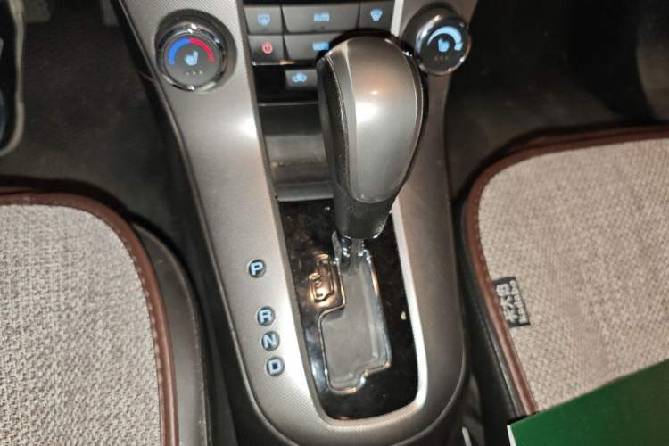 Used Chevrolet Cruze 2012 1.8L SX Automatic Transmission Gear Lever