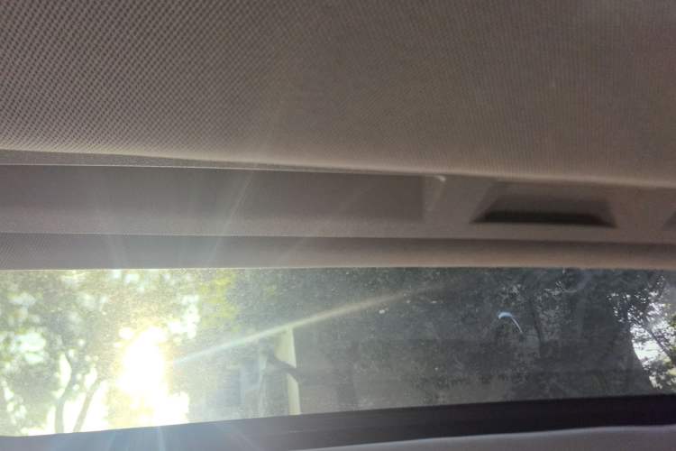 Used Chevrolet Cruze 2012 1.6L SE MT Headliner