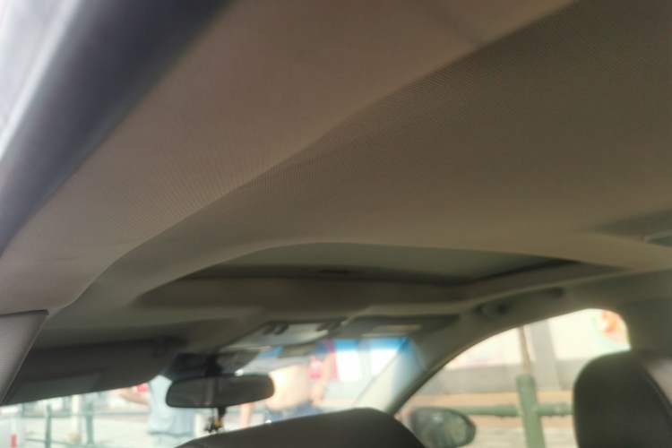 Used Chevrolet Cruze 2012 1.6L SE MT Headliner