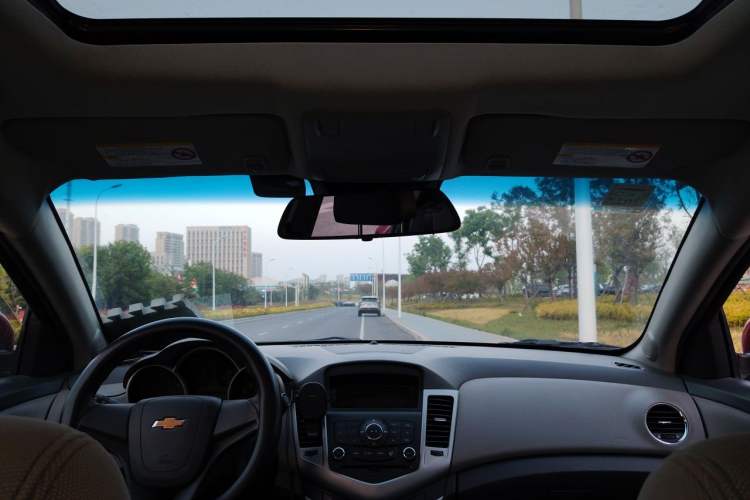 Used Chevrolet Cruze 2012 1.6L SL Grand Edition Manual Transmission Headliner