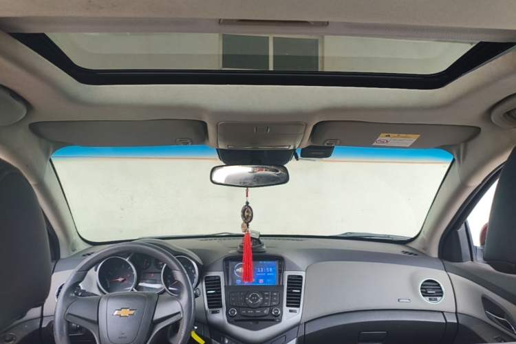 Used Chevrolet Cruze 2012 1.6L SL Grand Edition Manual Transmission Headliner