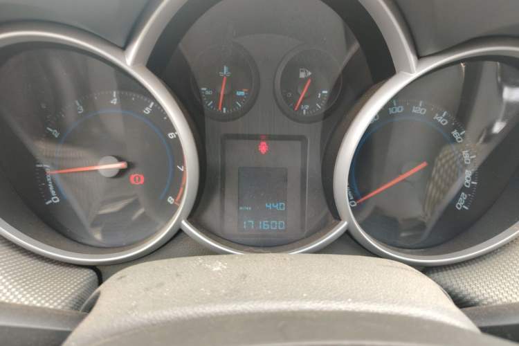 Used Chevrolet Cruze 2012 1.6L SE MT Instrument Cluster