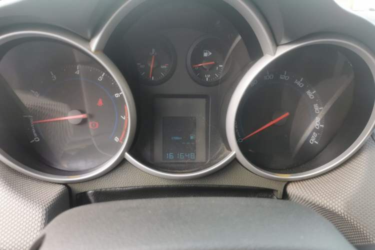 Used Chevrolet Cruze 2012 1.6L SE MT Instrument Cluster
