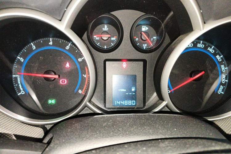 Used Chevrolet Cruze 2012 1.6L SL MT Instrument Cluster