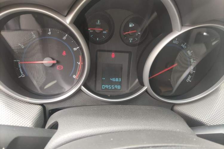 Used Chevrolet Cruze 2012 1.6L SE MT Instrument Cluster