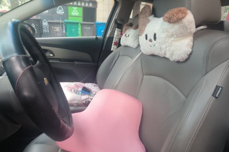 Used Chevrolet Cruze 2012 1.8L SE AT Left Front Seat