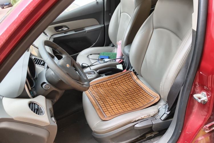 Used Chevrolet Cruze 2012 1.8L SE AT Left Front Seat
