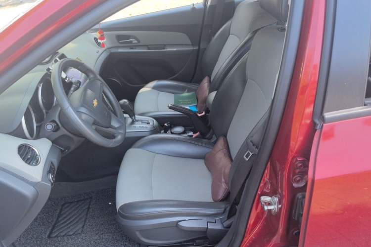 Used Chevrolet Cruze 2012 1.8L SE AT Left Front Seat