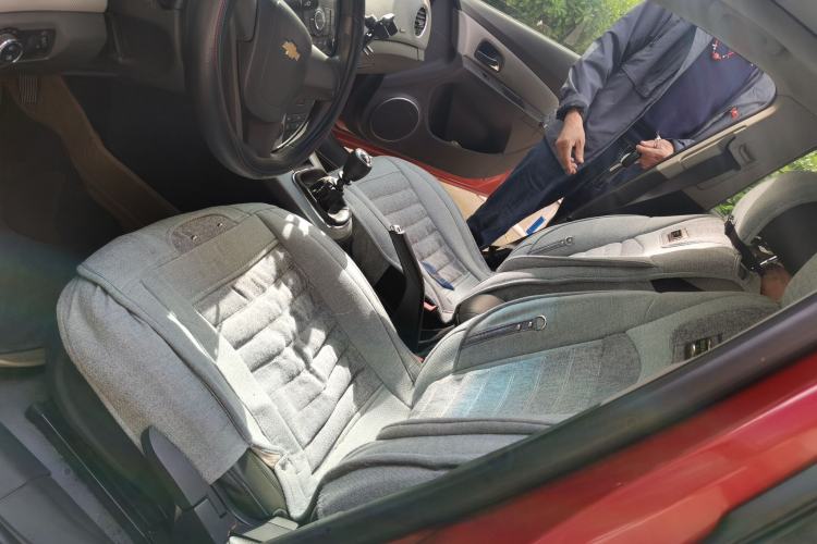 Used Chevrolet Cruze 2012 1.6L SE MT Left Front Seat
