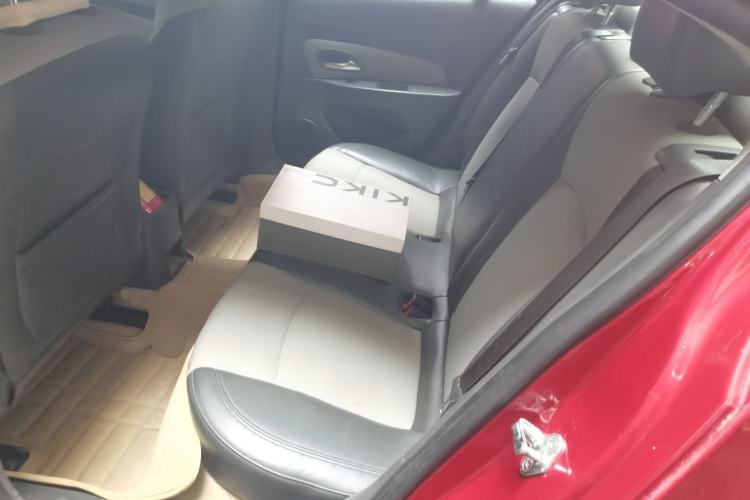 Used Chevrolet Cruze 2012 1.6L SL MT Left Rear Seat