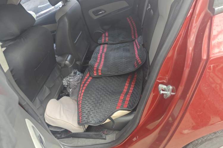 Used Chevrolet Cruze 2012 1.8L SE AT Left Rear Seat