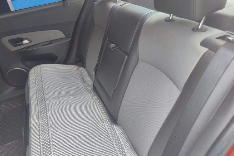 Used Chevrolet Cruze 2012 1.8L SE AT Left Rear Seat
