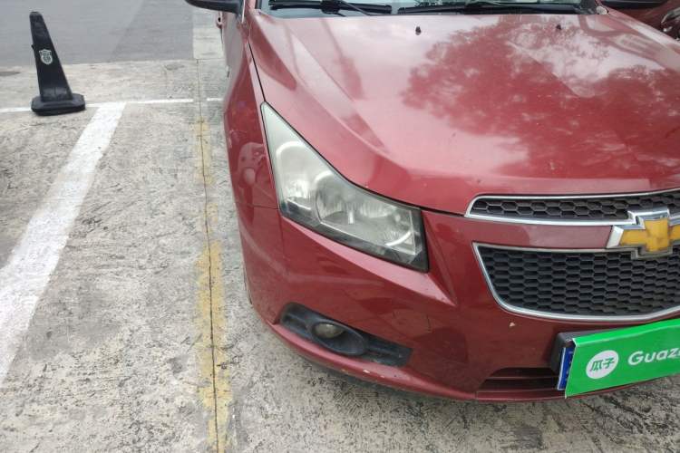 Used Chevrolet Cruze 2012 1.6L SE MT Right Front Headlight