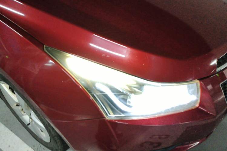 Used Chevrolet Cruze 2012 1.6L SL MT Right Front Headlight