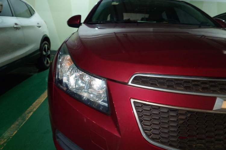 Used Chevrolet Cruze 2012 1.6L SL MT Right Front Headlight