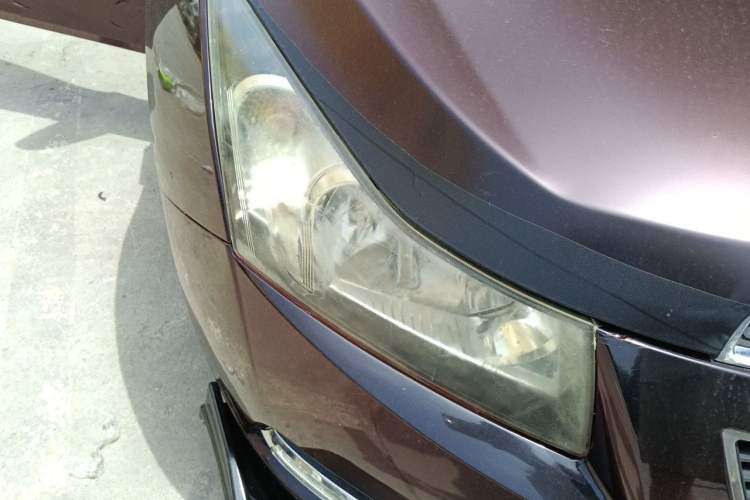 Used Chevrolet Cruze 2012 1.6L SL MT Right Front Headlight